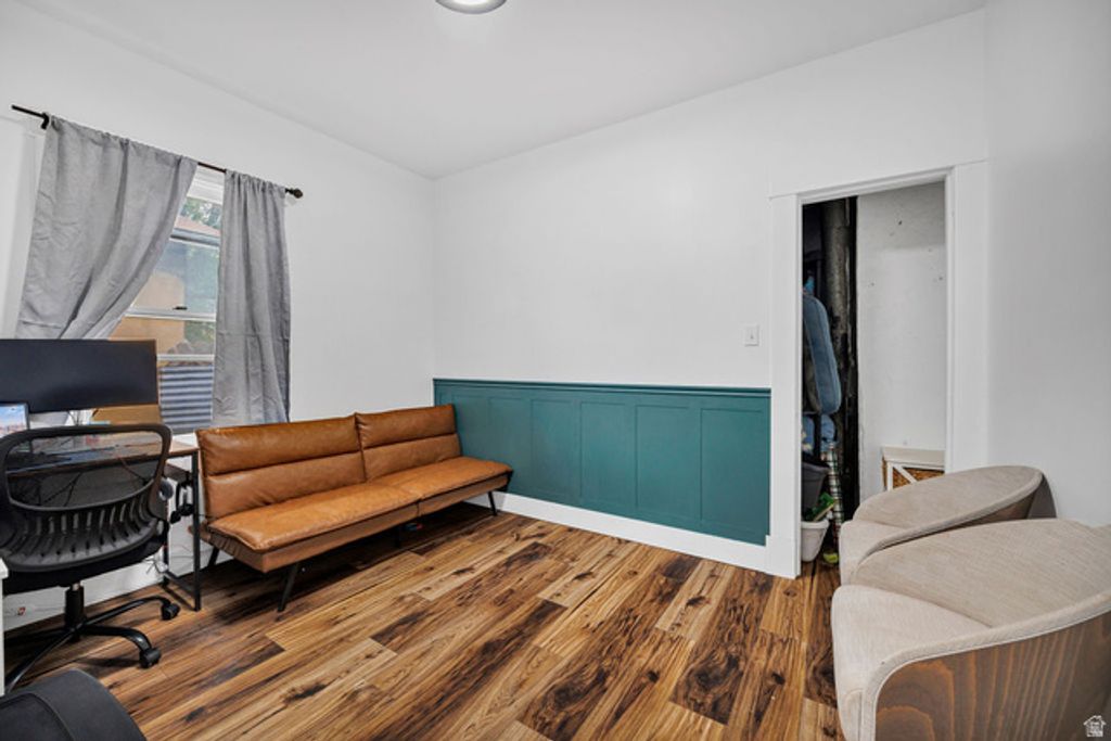 Image 12 of property listing at 2021 S GRAMERCY AVE, Ogden, UT 84401