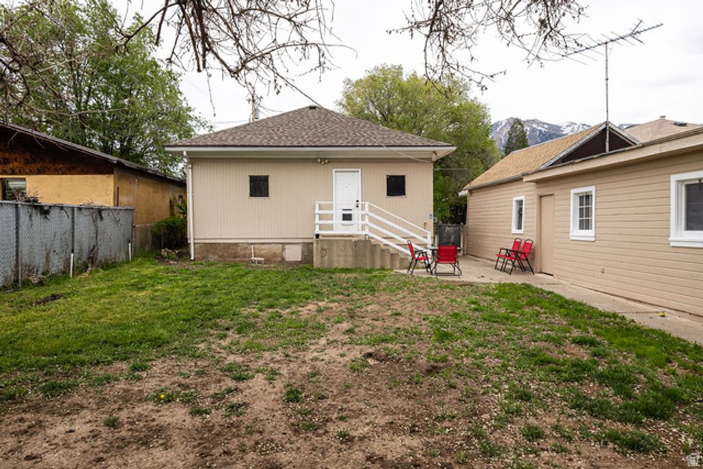 Image 16 of property listing at 2021 S GRAMERCY AVE, Ogden, UT 84401