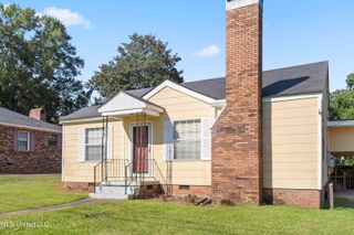 515 Lakeview Avenue, Mccomb, MS 39648