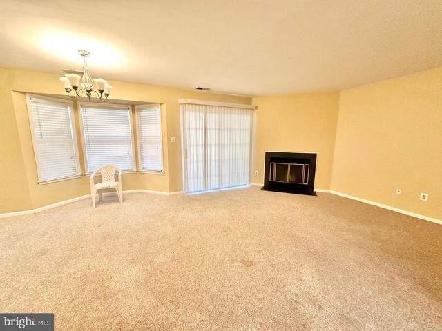 308 TRINITY CT #4, Princeton, NJ 08540