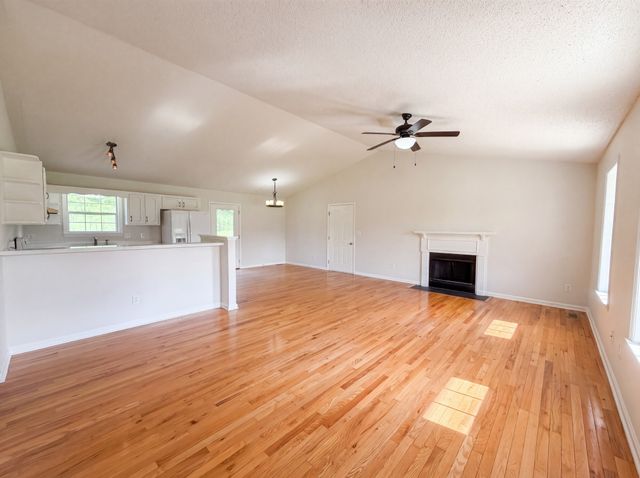 1112 Claire Dr, Spring Hill, TN 37174