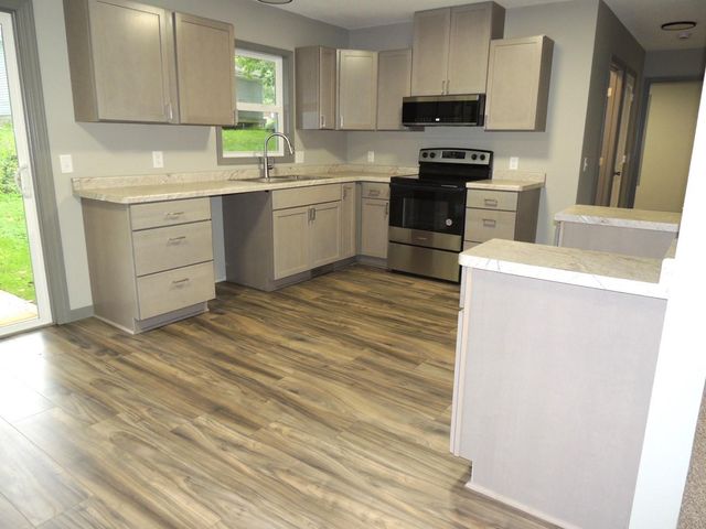 1906 Hawk Trail, Buffalo, MN 55313