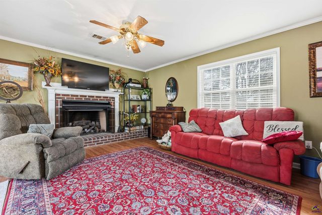 614 Hillcrest Avenue, Perry, GA 31069