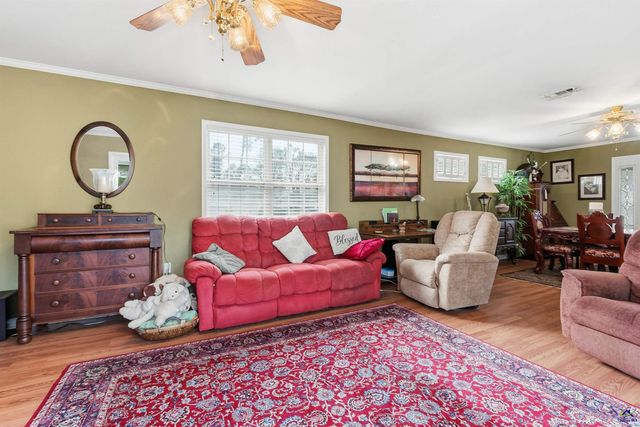 614 Hillcrest Avenue, Perry, GA 31069