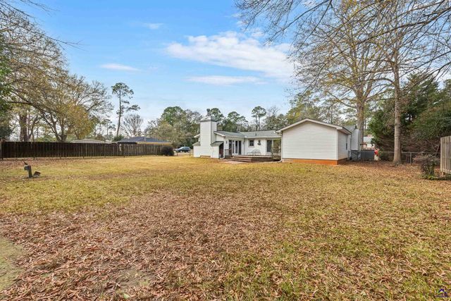 614 Hillcrest Avenue, Perry, GA 31069