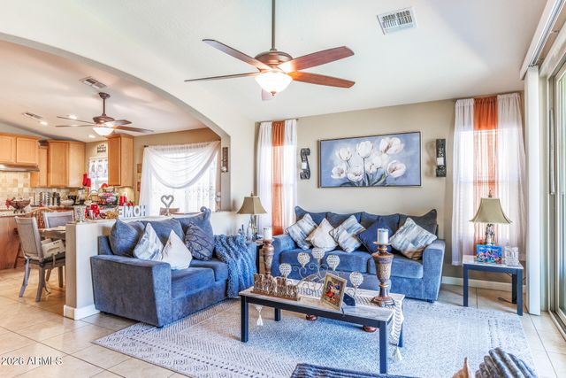 786 W JAHNS Drive, Casa Grande, AZ 85122