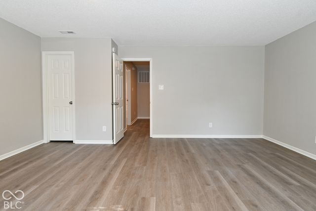 1909 Southernwood Lane, Indianapolis, IN 46231