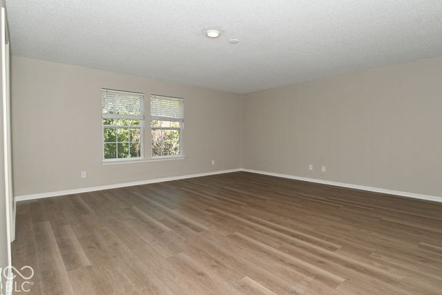 1909 Southernwood Lane, Indianapolis, IN 46231
