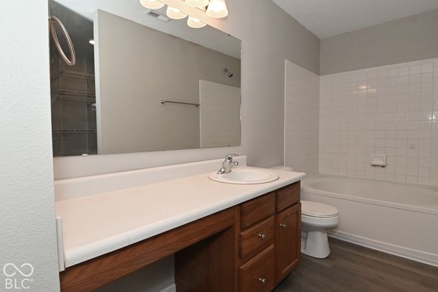 1909 Southernwood Lane, Indianapolis, IN 46231
