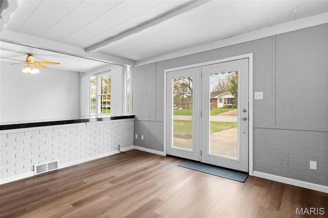 12 Saint James Avenue, Swansea, IL 62226