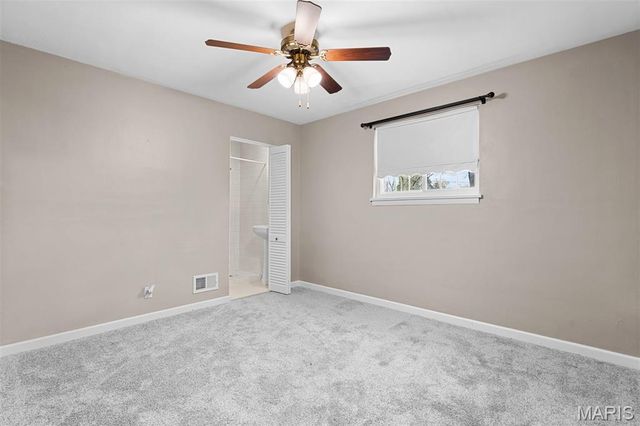 12 Saint James Avenue, Swansea, IL 62226