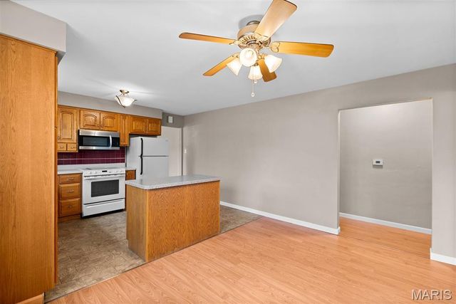 12 Saint James Avenue, Swansea, IL 62226