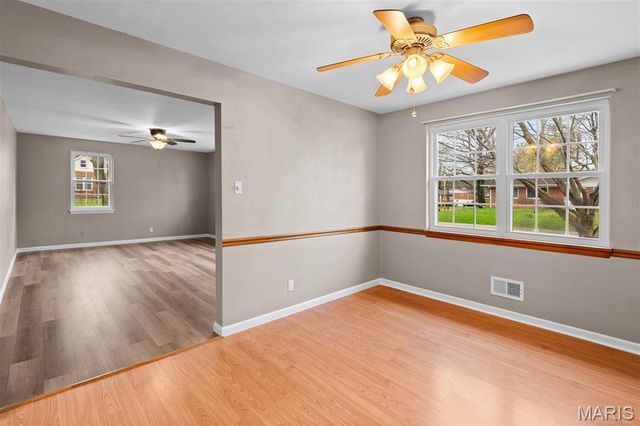 12 Saint James Avenue, Swansea, IL 62226