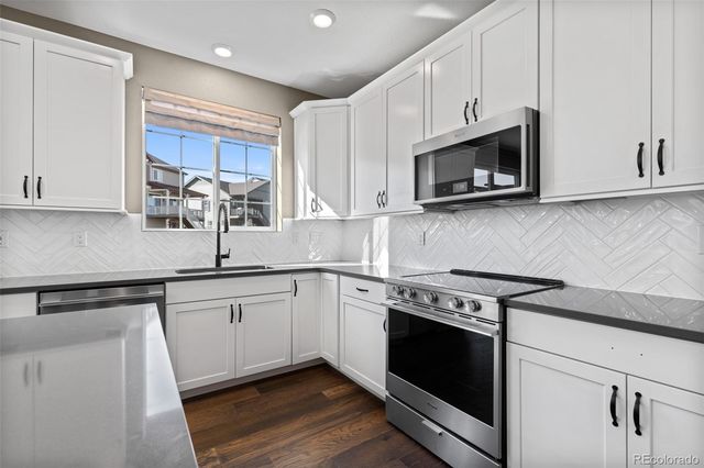 1694 Stable View Drive, Castle Pines, CO 80108
