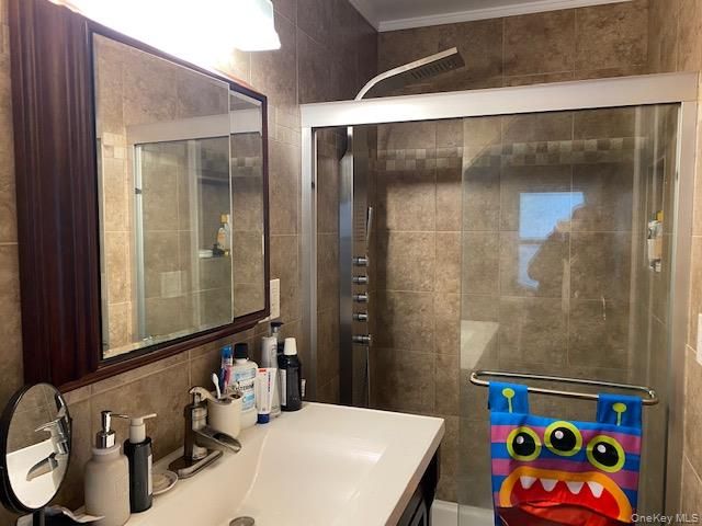 40-11 214th Place 1F, Bayside, NY 11361