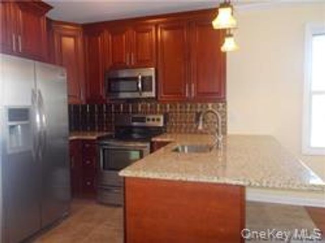40-11 214th Place 1F, Bayside, NY 11361