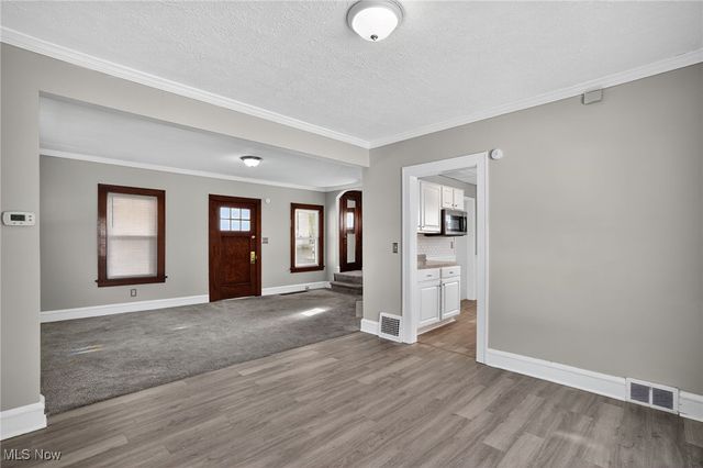 4108 W 48th Street, Cleveland, OH 44144