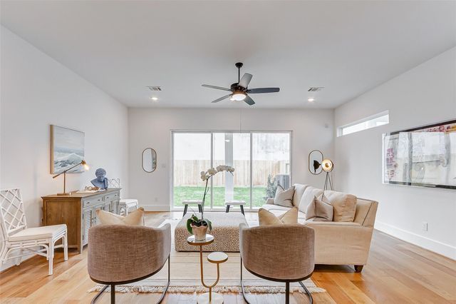 7818 Janak Drive B, Houston, TX 77055