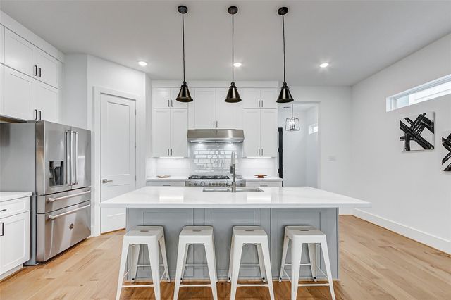 7818 Janak Drive B, Houston, TX 77055