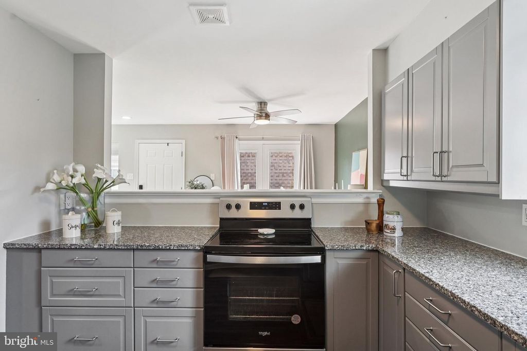 3834 MIRAMONTE PL #114E, Alexandria, VA 22309