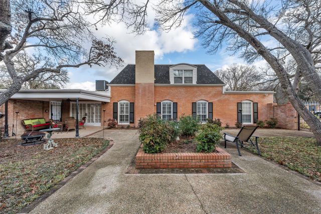 701 Fonville Drive, Marlin, TX 76661