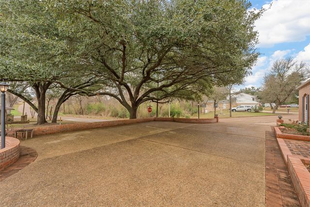 701 Fonville Drive, Marlin, TX 76661