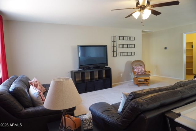 12729 N 58TH Drive, Glendale, AZ 85304