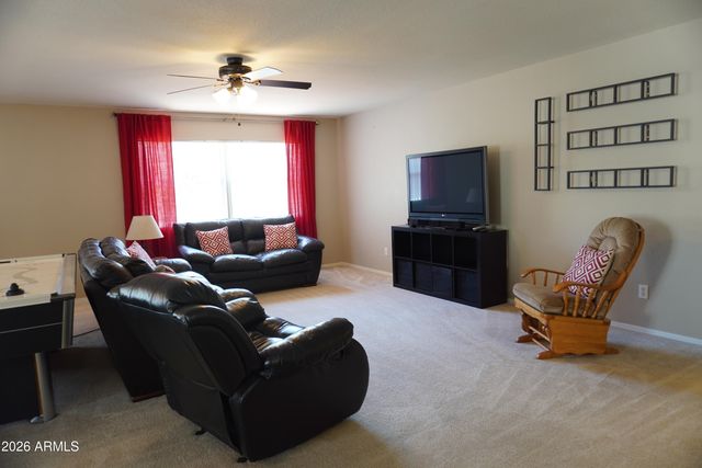 12729 N 58TH Drive, Glendale, AZ 85304