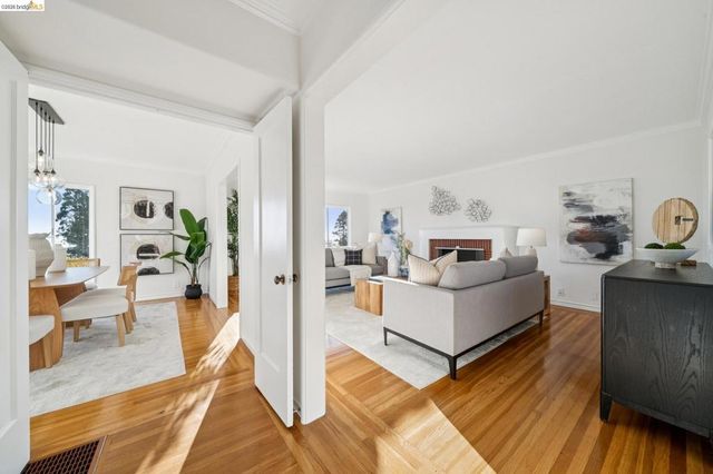 752 Grizzly Peak Blvd, Berkeley, CA 94708