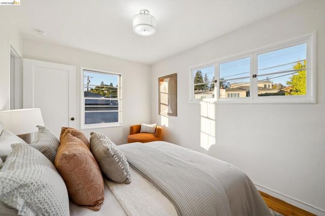 752 Grizzly Peak Blvd, Berkeley, CA 94708