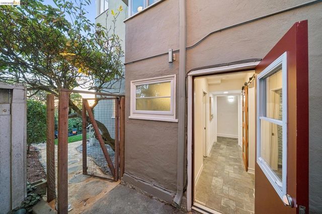 752 Grizzly Peak Blvd, Berkeley, CA 94708