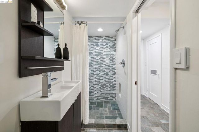 752 Grizzly Peak Blvd, Berkeley, CA 94708