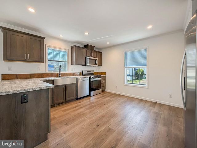 6327 FULLER DR, Morrisville, PA 19067