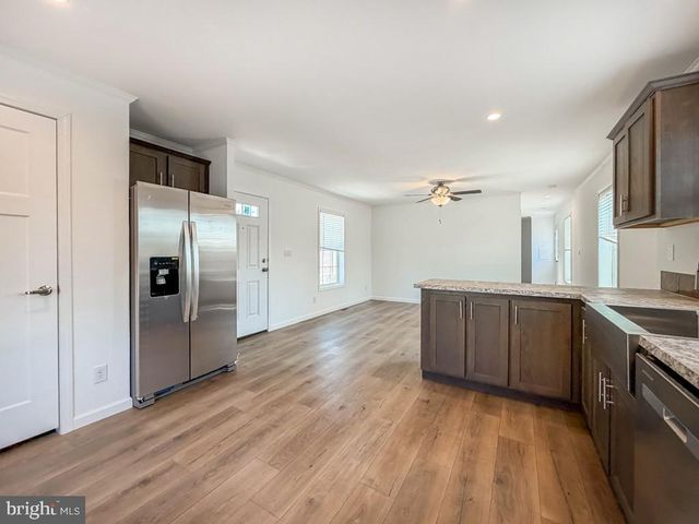 6327 FULLER DR, Morrisville, PA 19067