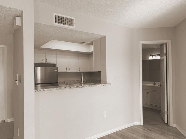 2816 S Bartell Drive 34, Houston, TX 77054