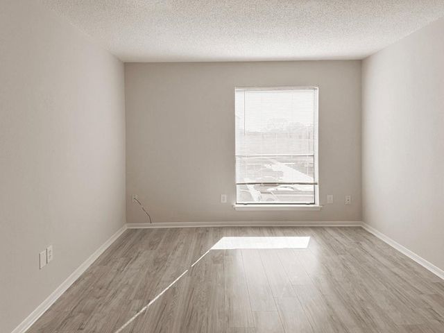 2816 S Bartell Drive 34, Houston, TX 77054