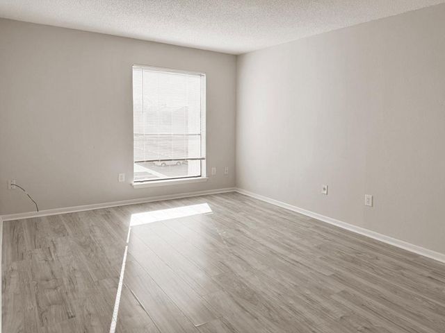 2816 S Bartell Drive 34, Houston, TX 77054