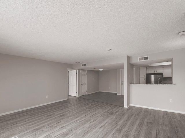 2816 S Bartell Drive 34, Houston, TX 77054