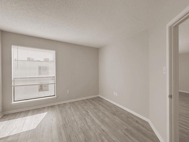 2816 S Bartell Drive 34, Houston, TX 77054