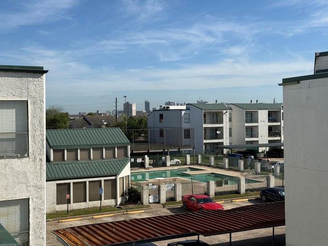 2816 S Bartell Drive 34, Houston, TX 77054