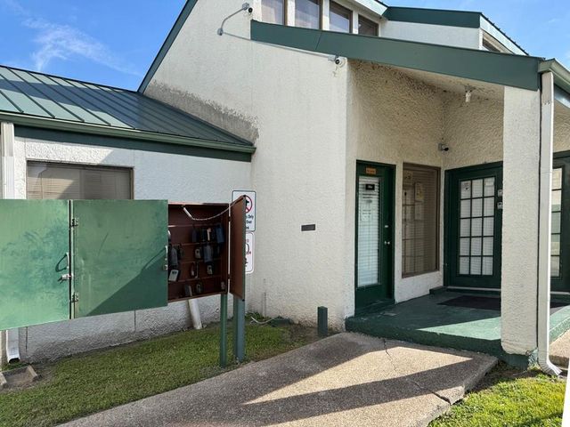 2816 S Bartell Drive 34, Houston, TX 77054