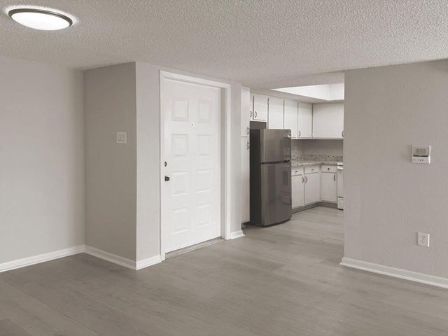 2816 S Bartell Drive 34, Houston, TX 77054