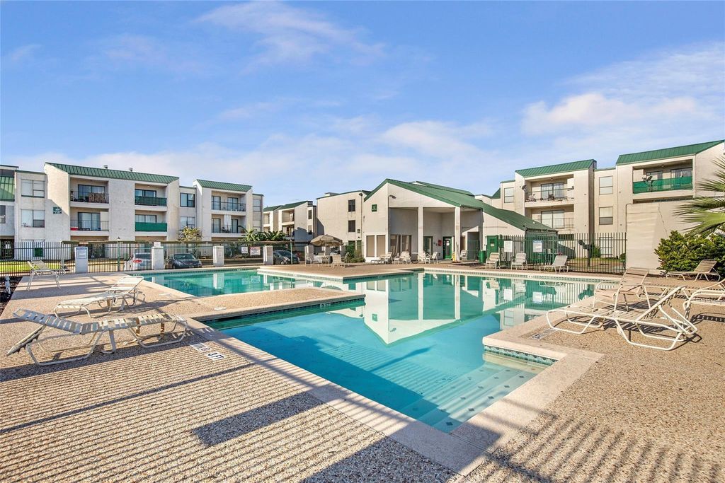 2816 S Bartell Drive 34, Houston, TX 77054