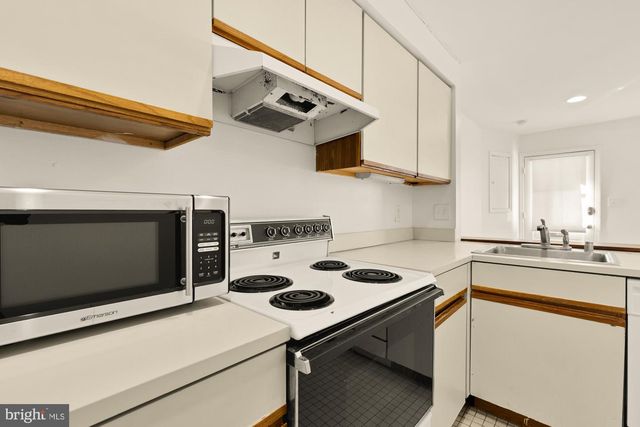 1905 17TH ST NW, Washington, DC 20009