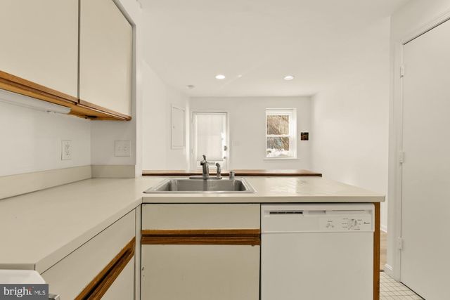 1905 17TH ST NW, Washington, DC 20009