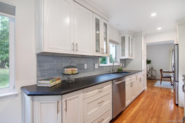 280 Birch Lane, Irvington, NY 10533