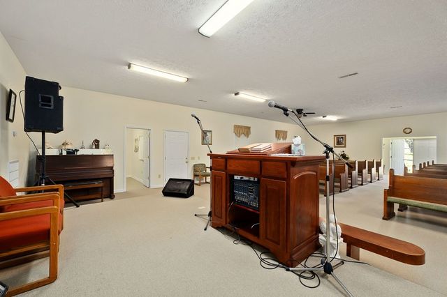 150 Tabernacle Rd, Smithville, TN 37166