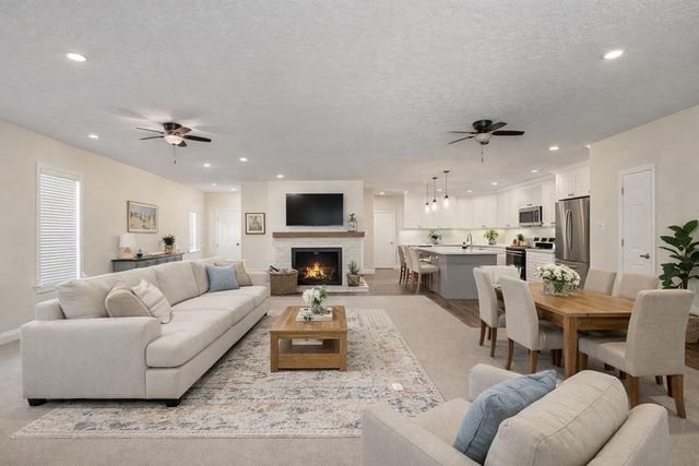 150 Tabernacle Rd, Smithville, TN 37166