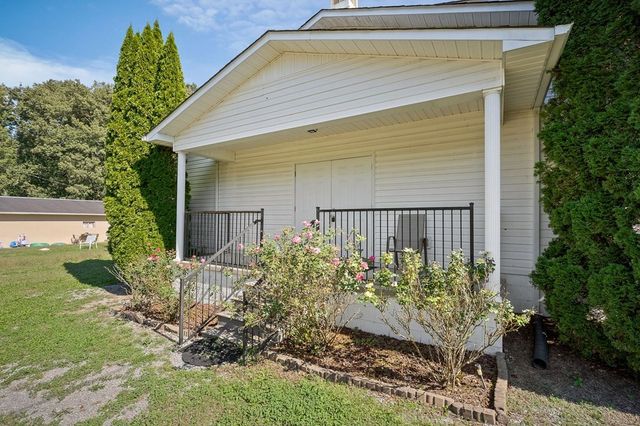 150 Tabernacle Rd, Smithville, TN 37166