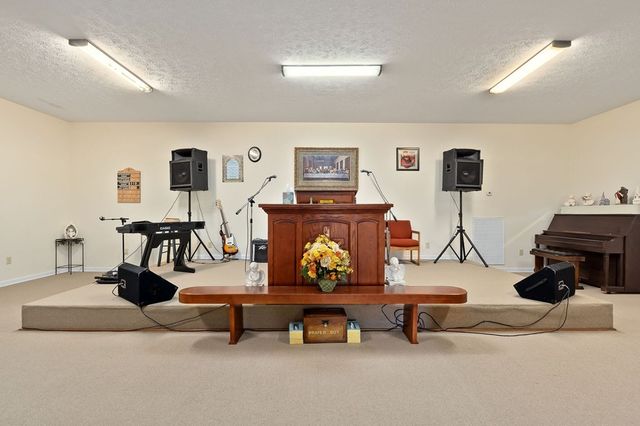 150 Tabernacle Rd, Smithville, TN 37166